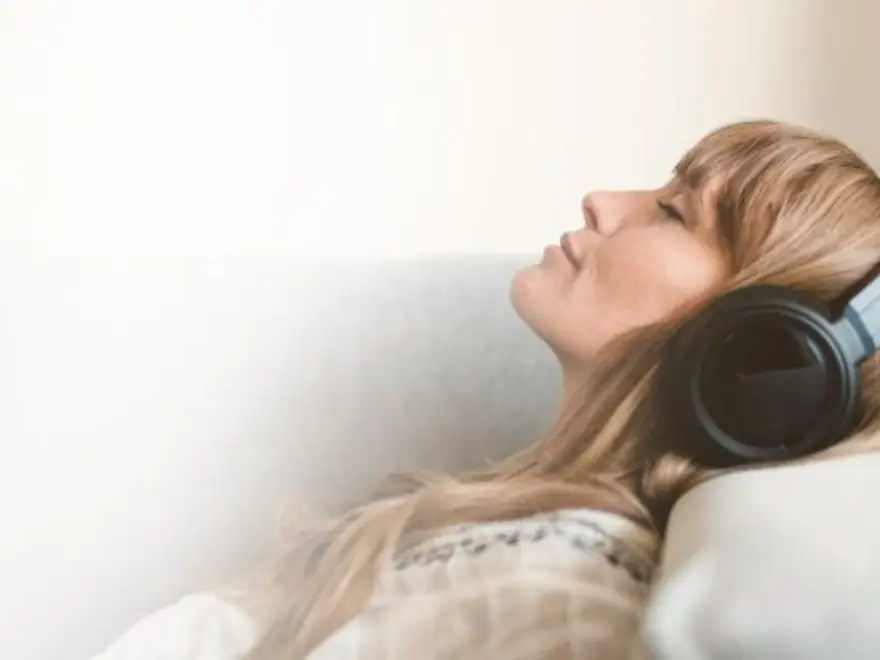 A guest listening in the neuro-acoustic session